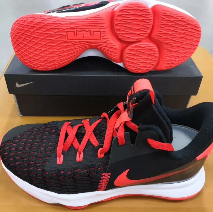  Giày Nike LeBron Witness 5 EP ‘Bred’ 