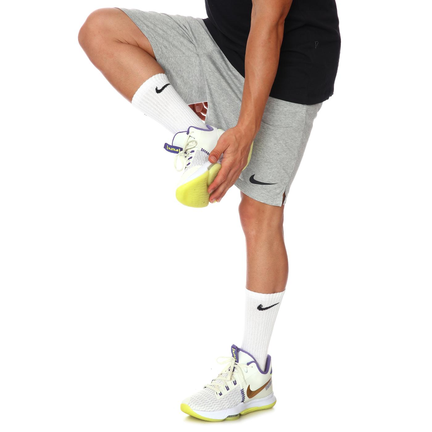  Giày Nike LeBron Witness 5 ‘Summit White Metallic Bronze’ 