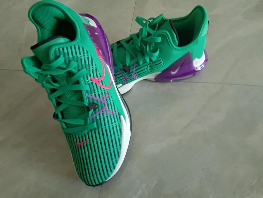  Giày Nike LeBron Witness 6 ‘Emerald Berry’ 