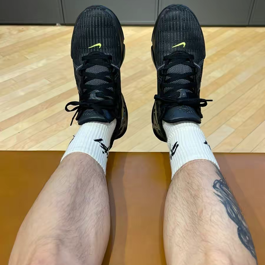  Giày Nike LeBron Witness 6 EP ‘Black Volt’ 
