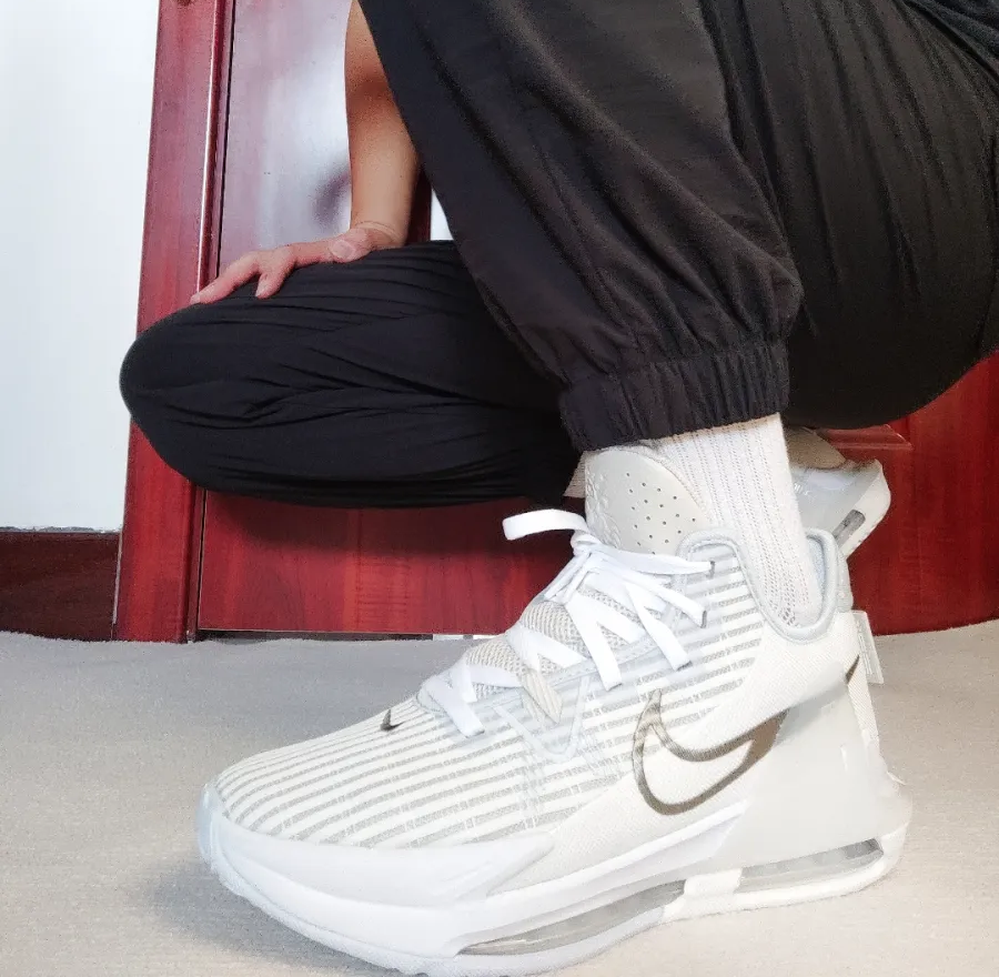  Giày Nike Lebron Witness 6 EP ‘White Metallic’ 