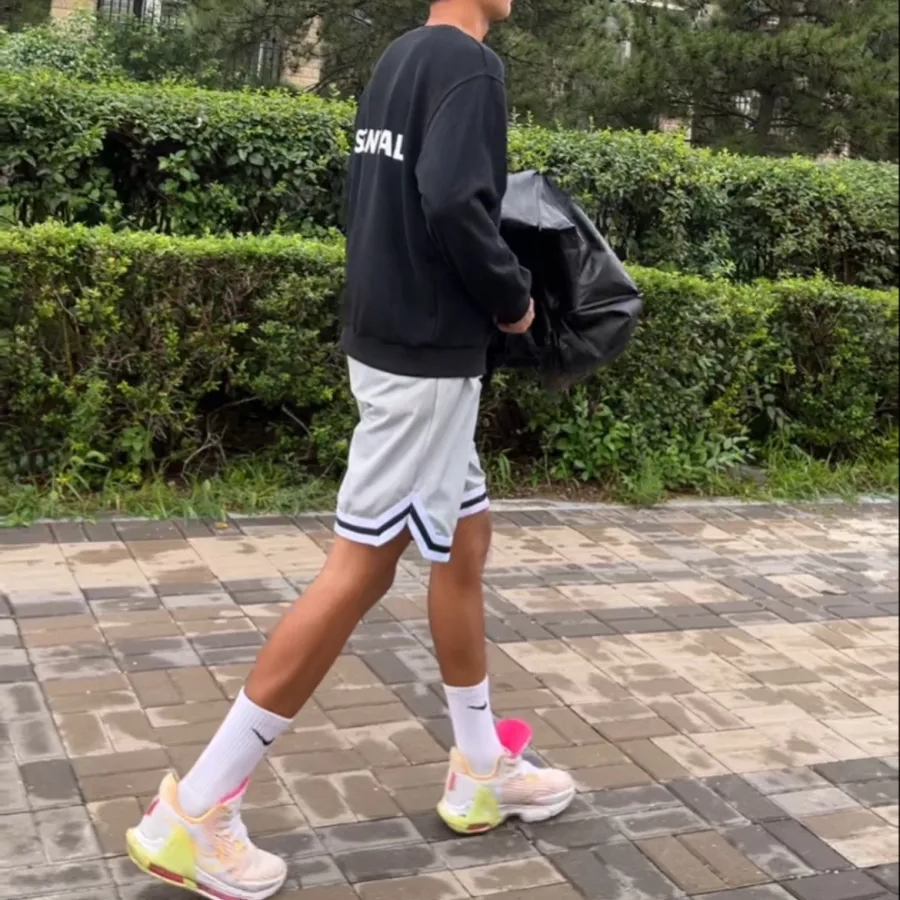  Giày Nike LeBron Witness 6 ‘White Tint’ 