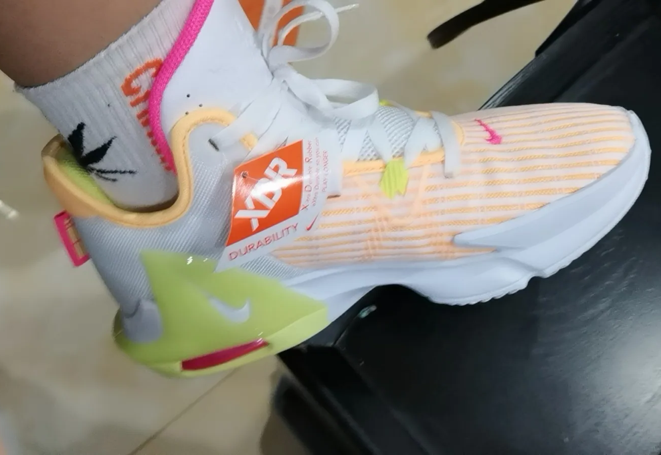  Giày Nike LeBron Witness 6 ‘White Tint’ 