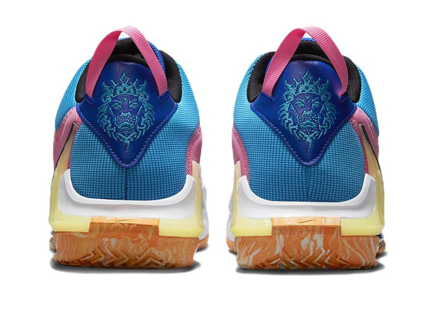  Giày Nike LeBron Witness 7 ‘Hyper Royal’ 