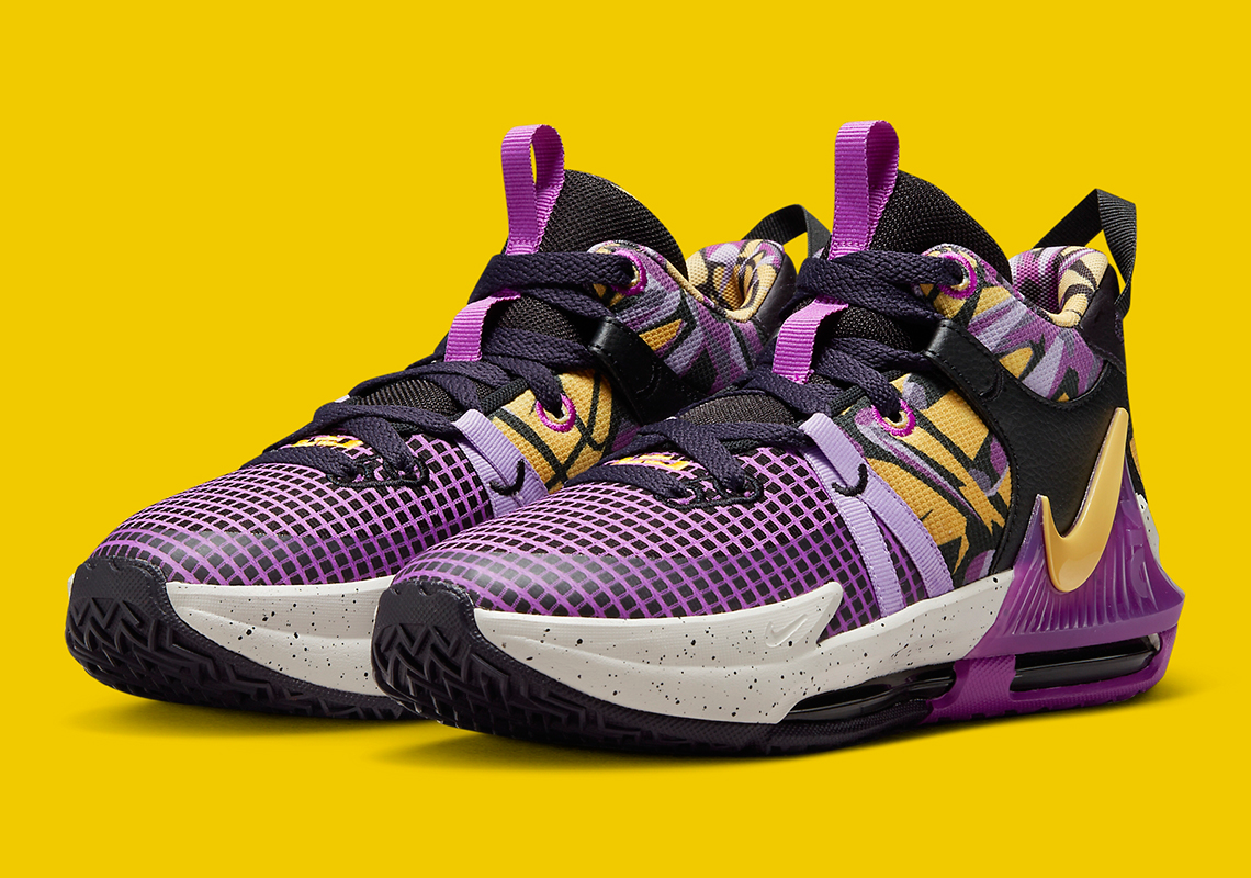  Giày Nike LeBron Witness 7 ‘Lakers Graffiti’ 