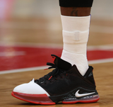  Giày Nike Lebron XIX Low EP 19 Bred 'Black Red' 