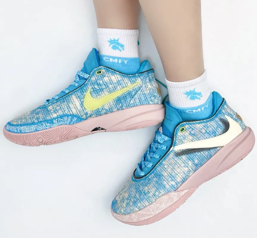  Giày Nike LeBron XX ASW EP ‘Blue Lightning Coconut Milk’ 
