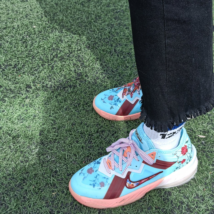  Giày Nike Mimi Plange x LeBron 18 Low GS ‘Daughters’ 