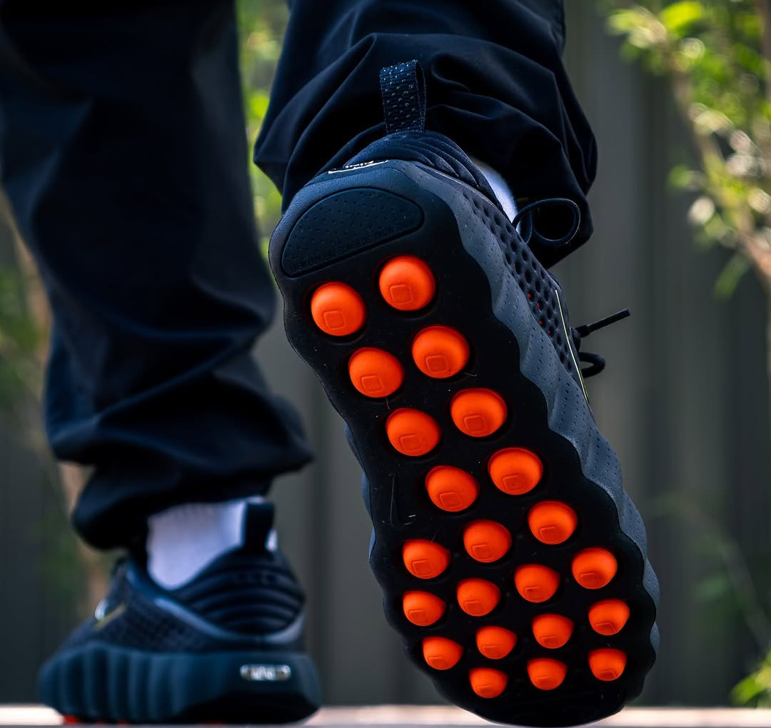  Giày Nike Mind 002 'Black Hyper Crimson' 