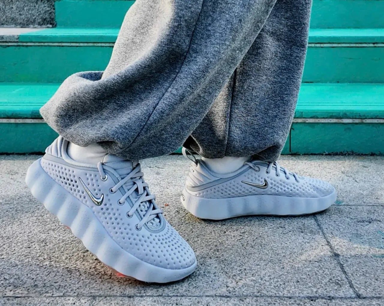  Giày Nike Mind 002 'Light Smoke Grey' 
