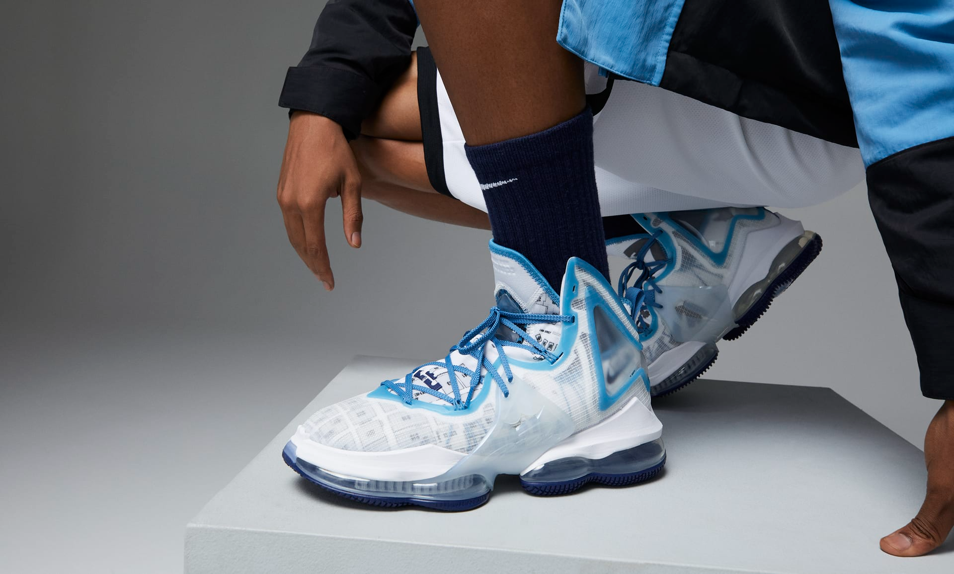  Giày Nike Space Jam x LeBron 19 EP ‘Sweatsuit’ 