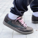  Giày Nike Travis Scott x Air Jordan 1 Retro ‘Brown’ 