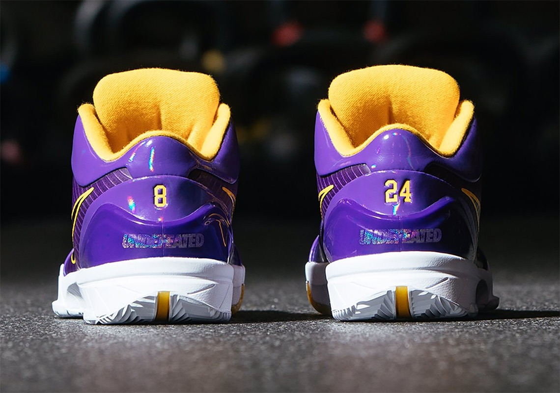  Giày Nike Undefeated x Kobe 4 Protro Court ‘Purple’ 