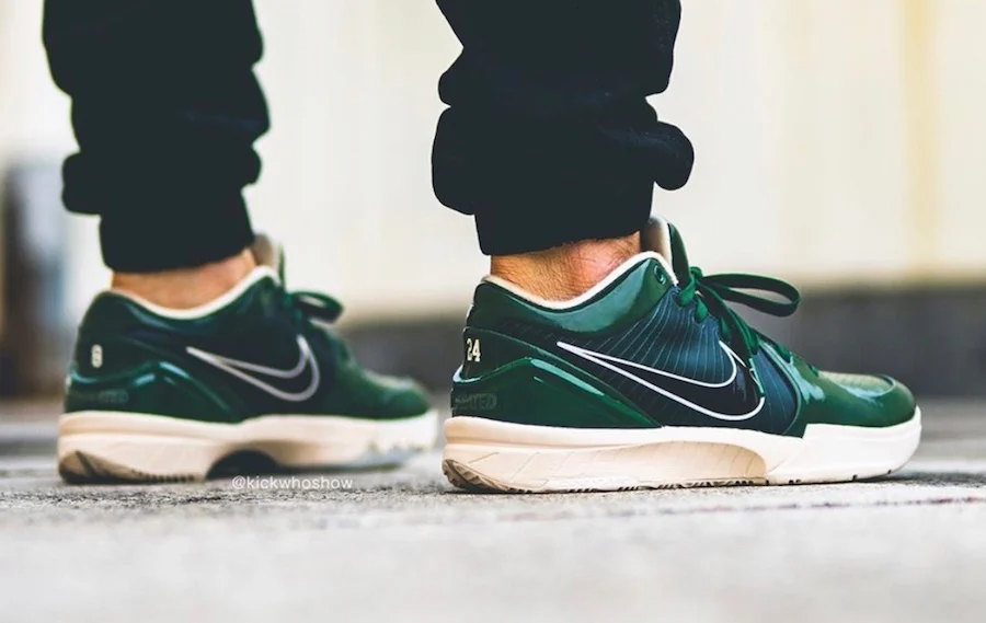  Giày Nike Undefeated x Kobe 4 Protro ‘Fir’ 