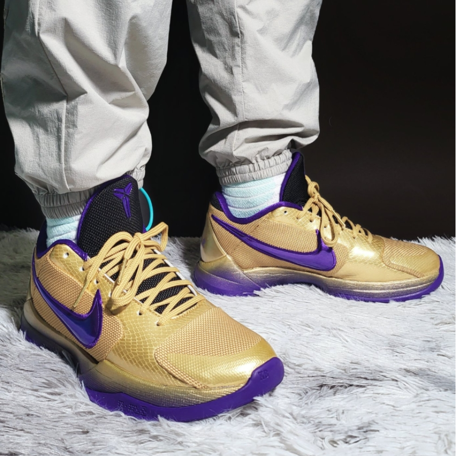  Giày Nike Undefeated x Zoom Kobe 5 Protro ‘Hall Of Fame’ 