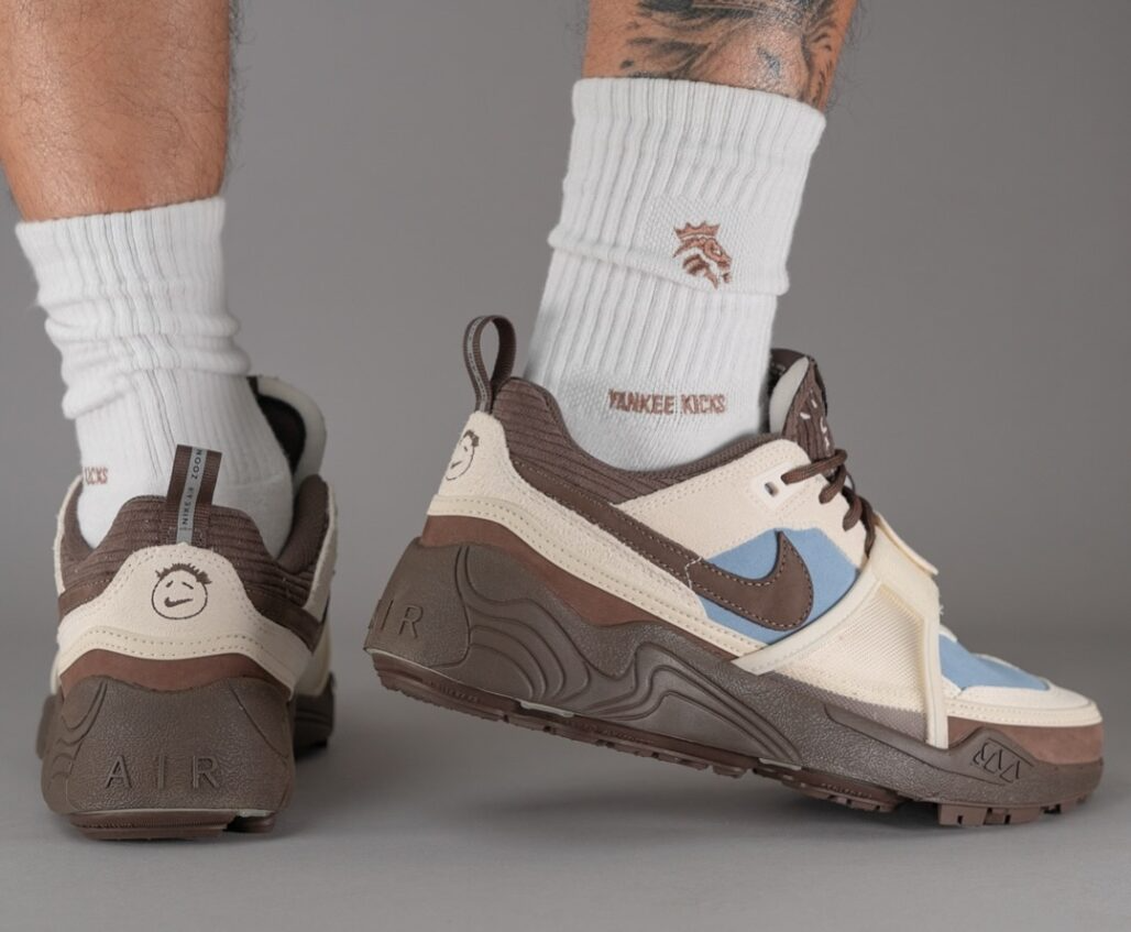  Giày Nike Zoom Field Jaxx Travis Scott ‘Leche Blue’ 