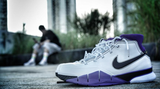  Giày Nike Zoom Kobe 1 Protro 81 Points ‘White Purple’ 