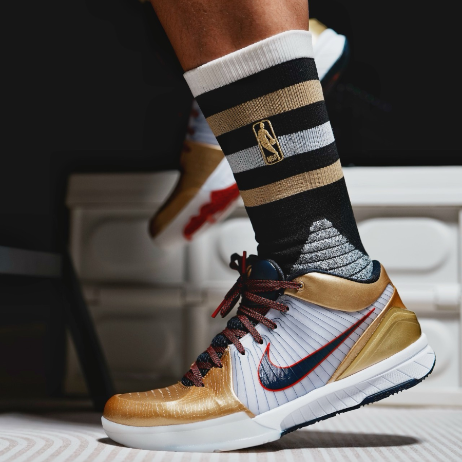  Giày Nike Zoom Kobe 4 Protro ‘Gold Medal’ 