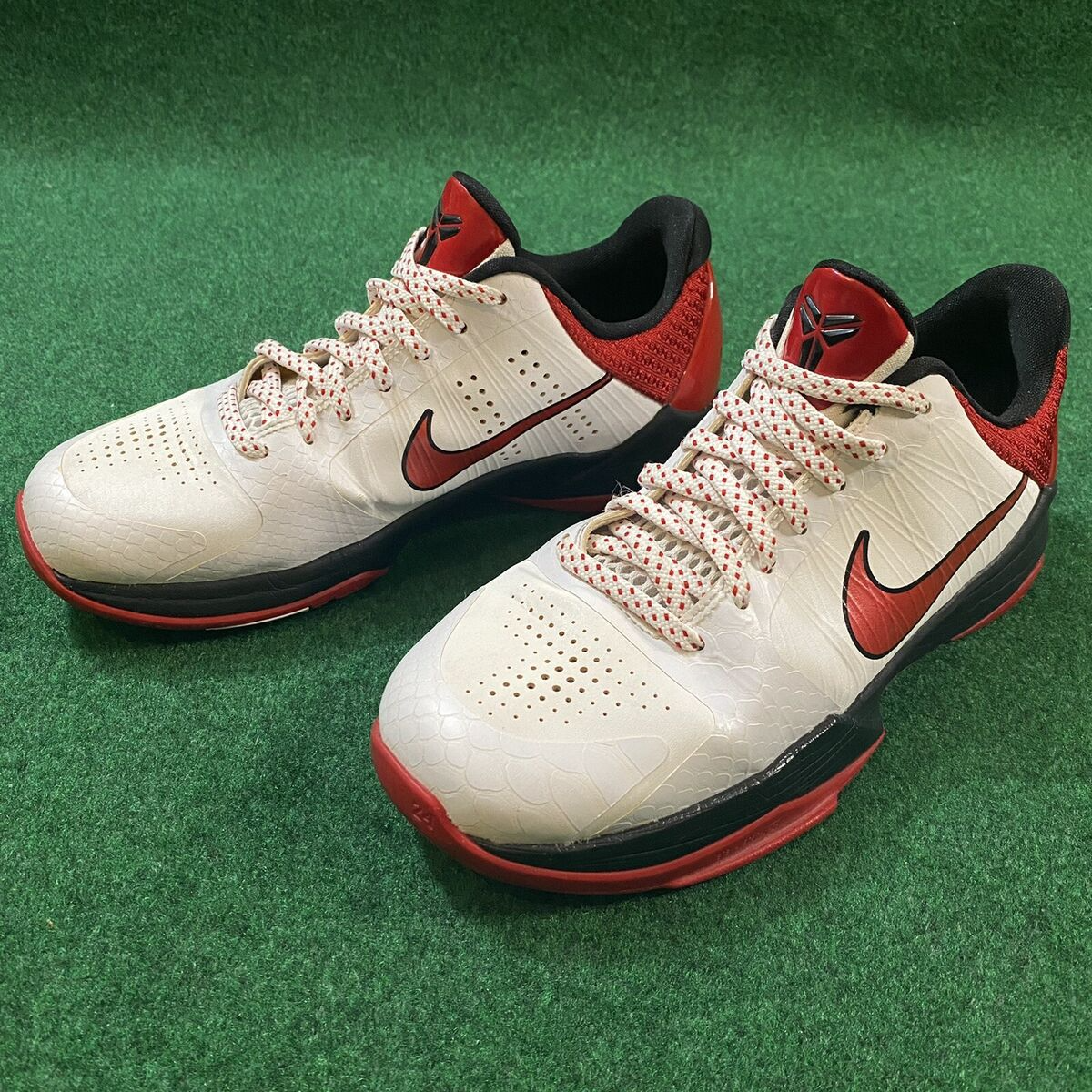  Giày Nike Zoom Kobe V ‘Varsity Red’ 