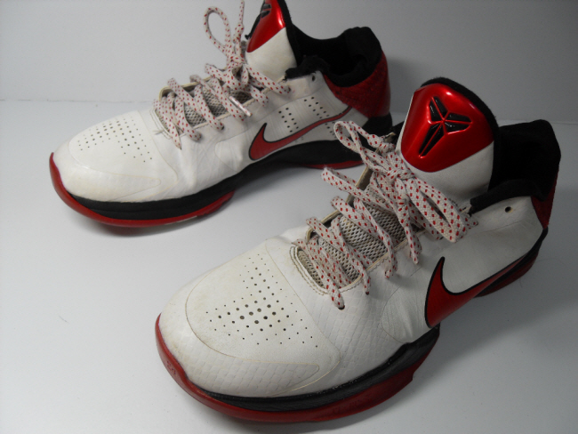 Giày Nike Zoom Kobe V ‘Varsity Red’ 