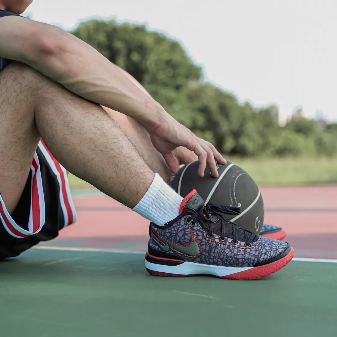  Giày Nike Zoom LeBron Nxxt Gen ‘FaZe Clan Bred’ 