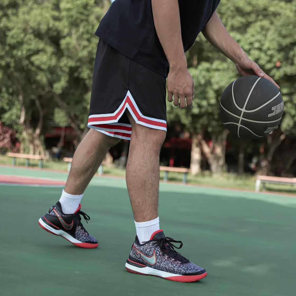  Giày Nike Zoom LeBron Nxxt Gen ‘FaZe Clan Bred’ 