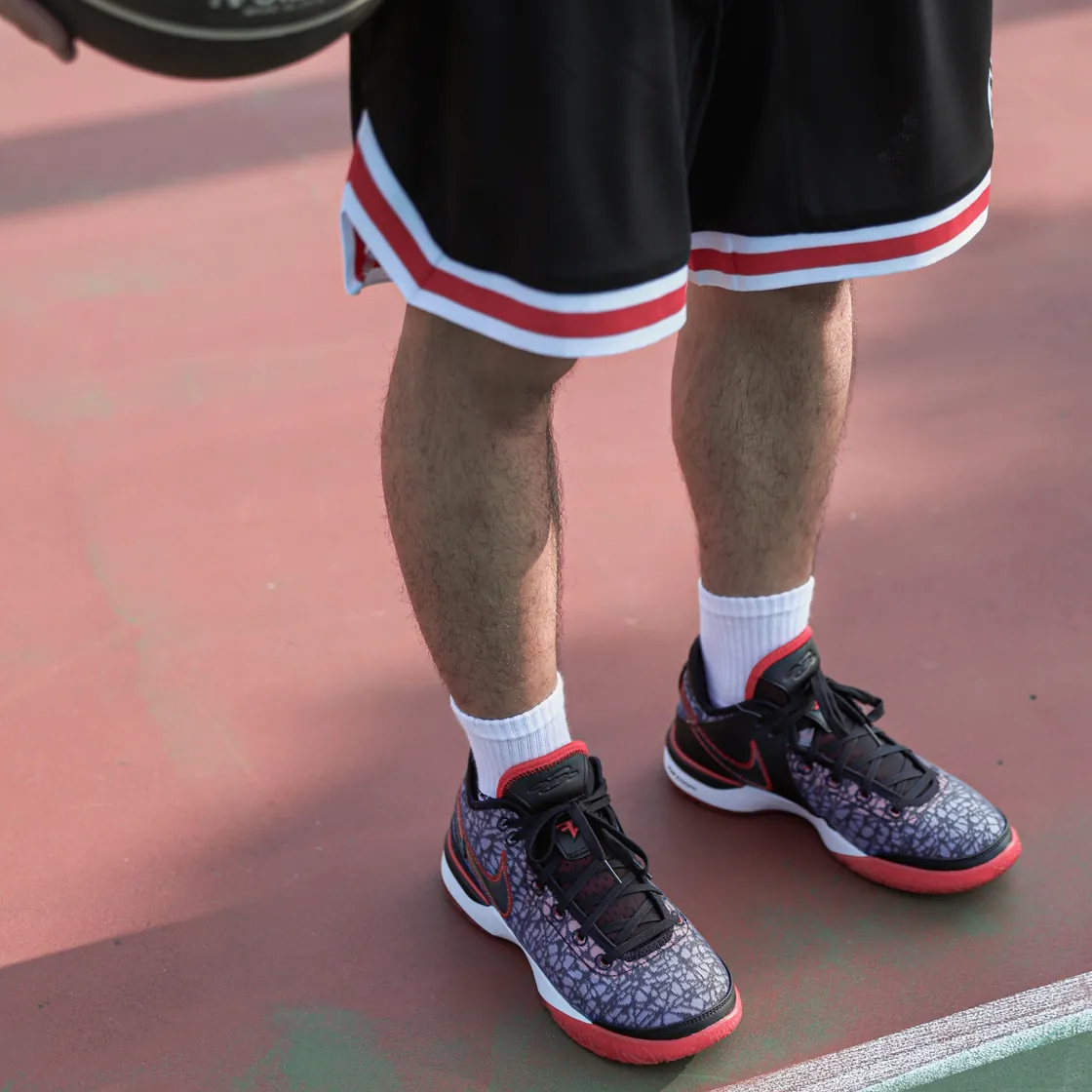  Giày Nike Zoom LeBron Nxxt Gen ‘FaZe Clan Bred’ 
