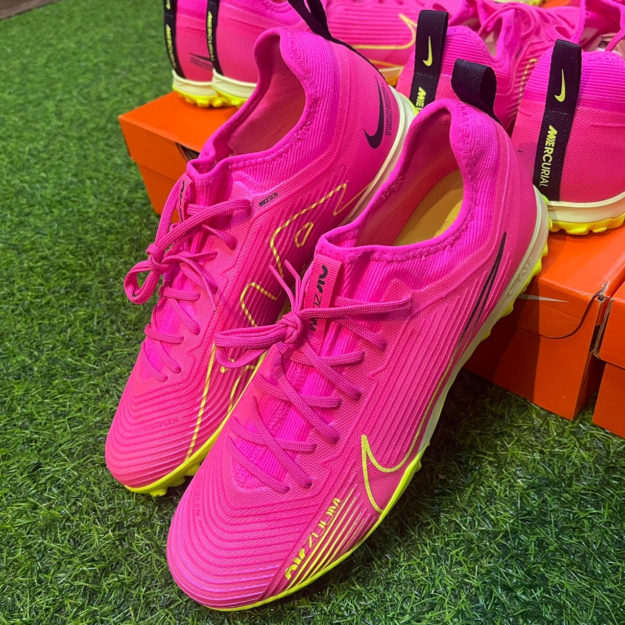  Giày Nike Zoom Mercurial Vapor 15 ‘Luminous Pack’ 