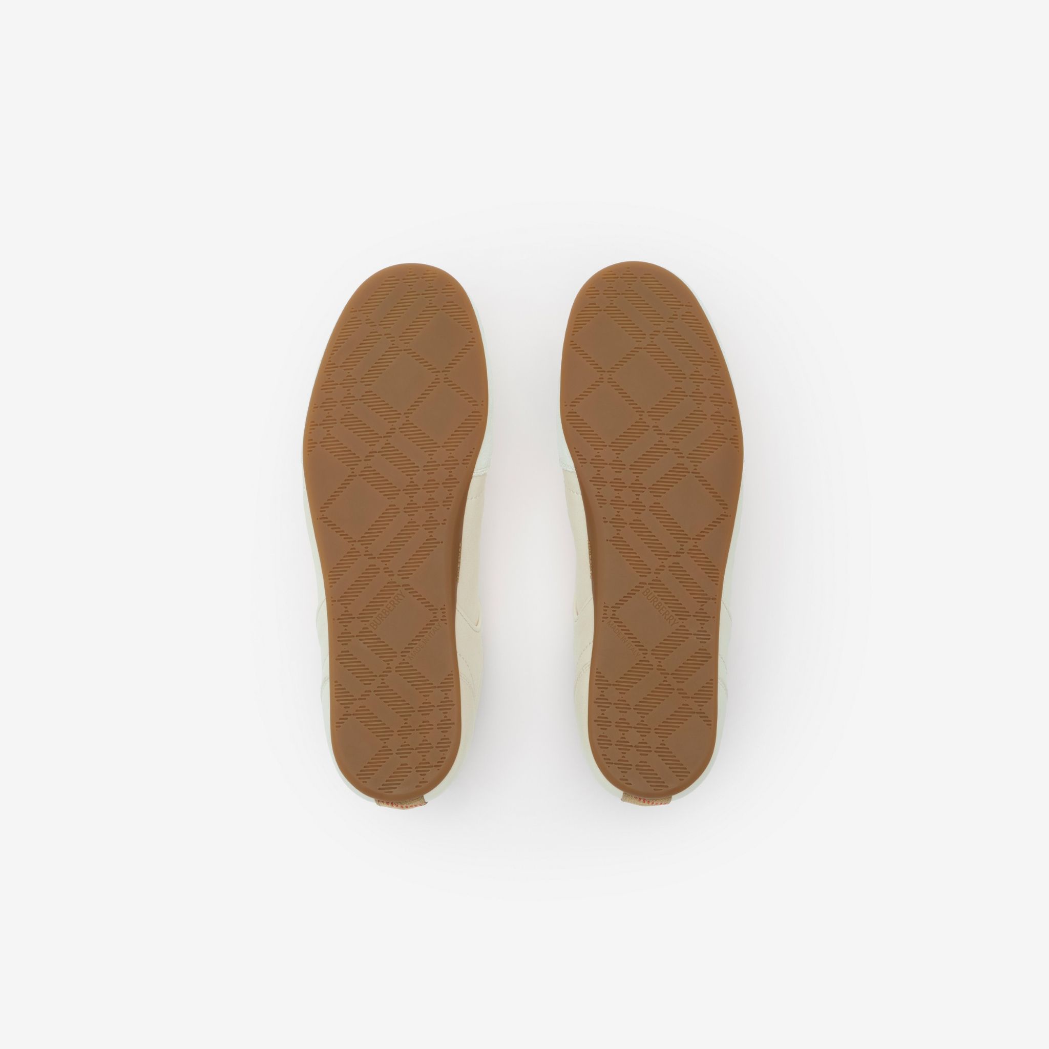 Giày Nữ Burberry Leather Knight Runner Sneakers​ 'Beige' 