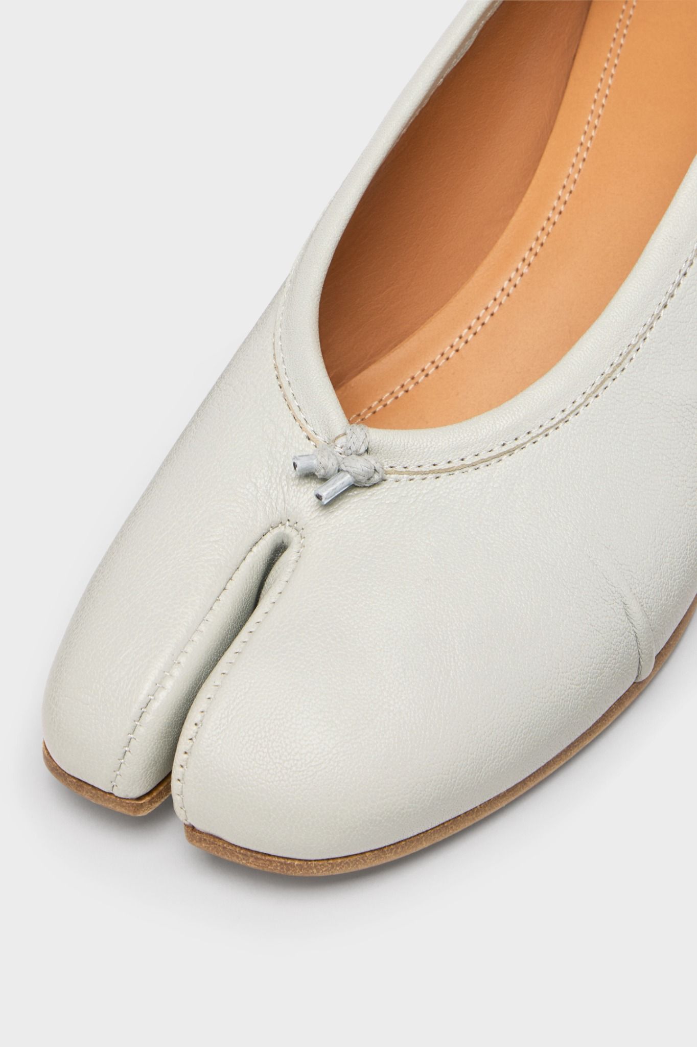  Giày Nữ Maison Margiela Tabi Ballerina 'Alabaster' 