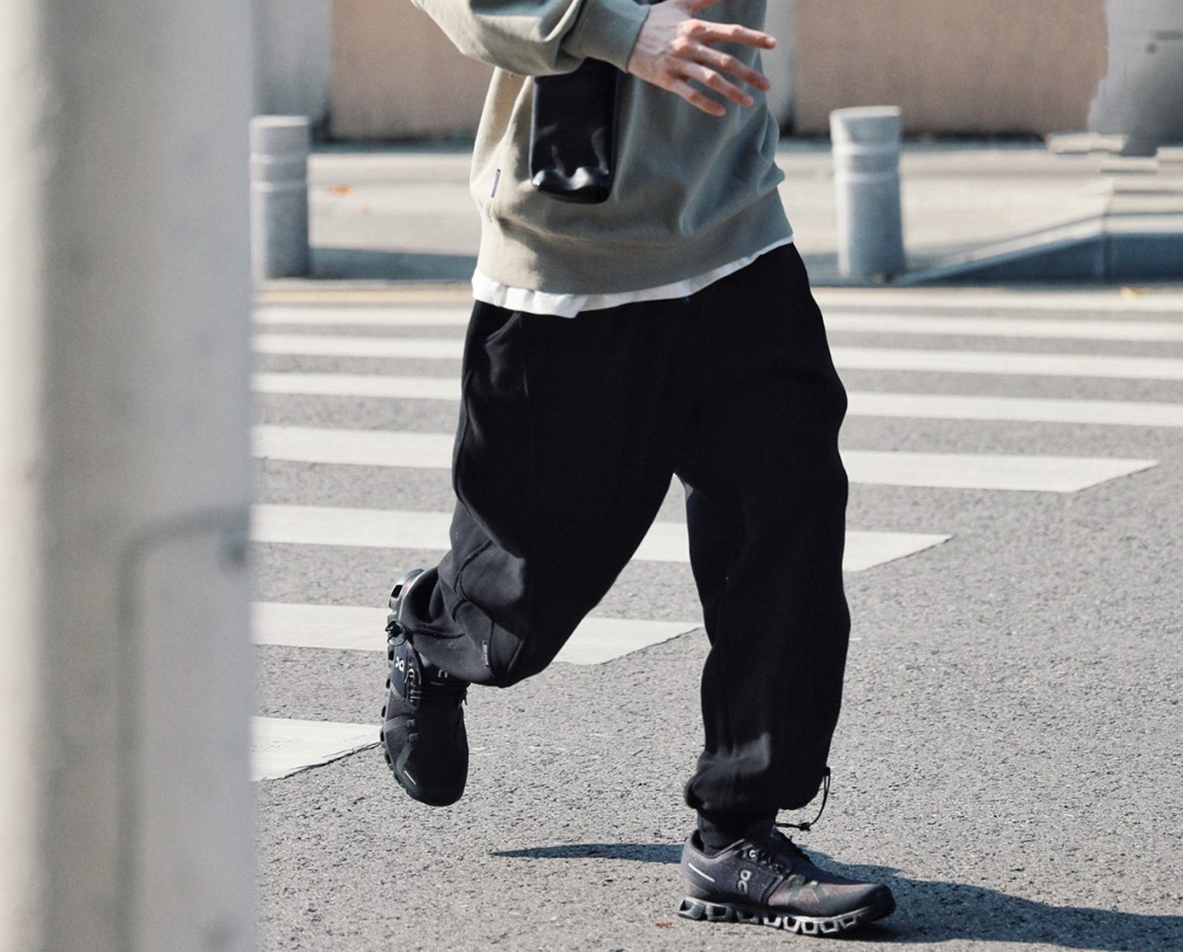  Giày On Running Cloud 5 ‘All Black’ 
