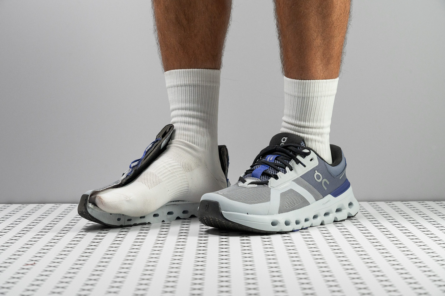  Giày On Running Cloudrunner 2 ‘Grey’ 