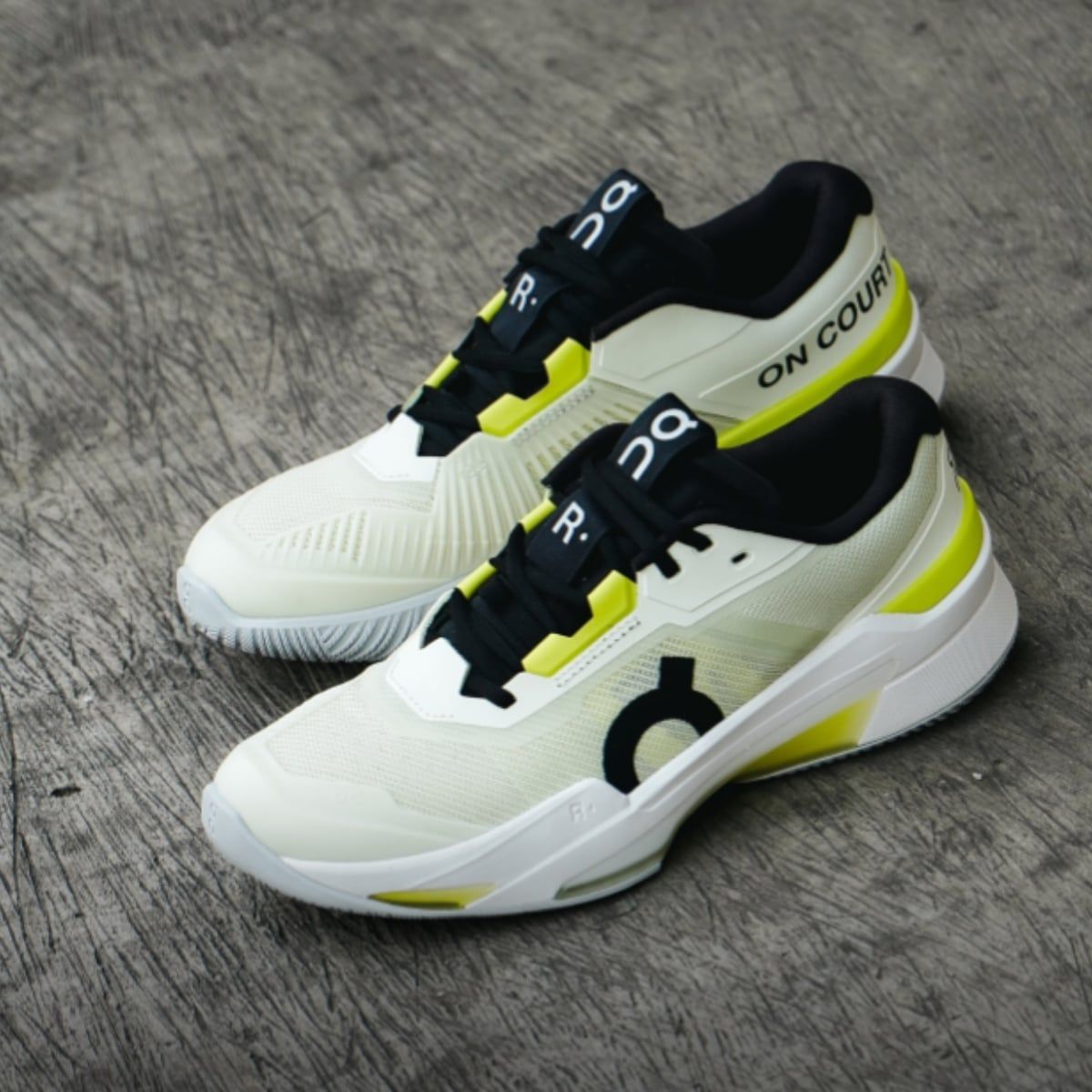  Giày On The Roger Pro Fire 'Linen Lime' 