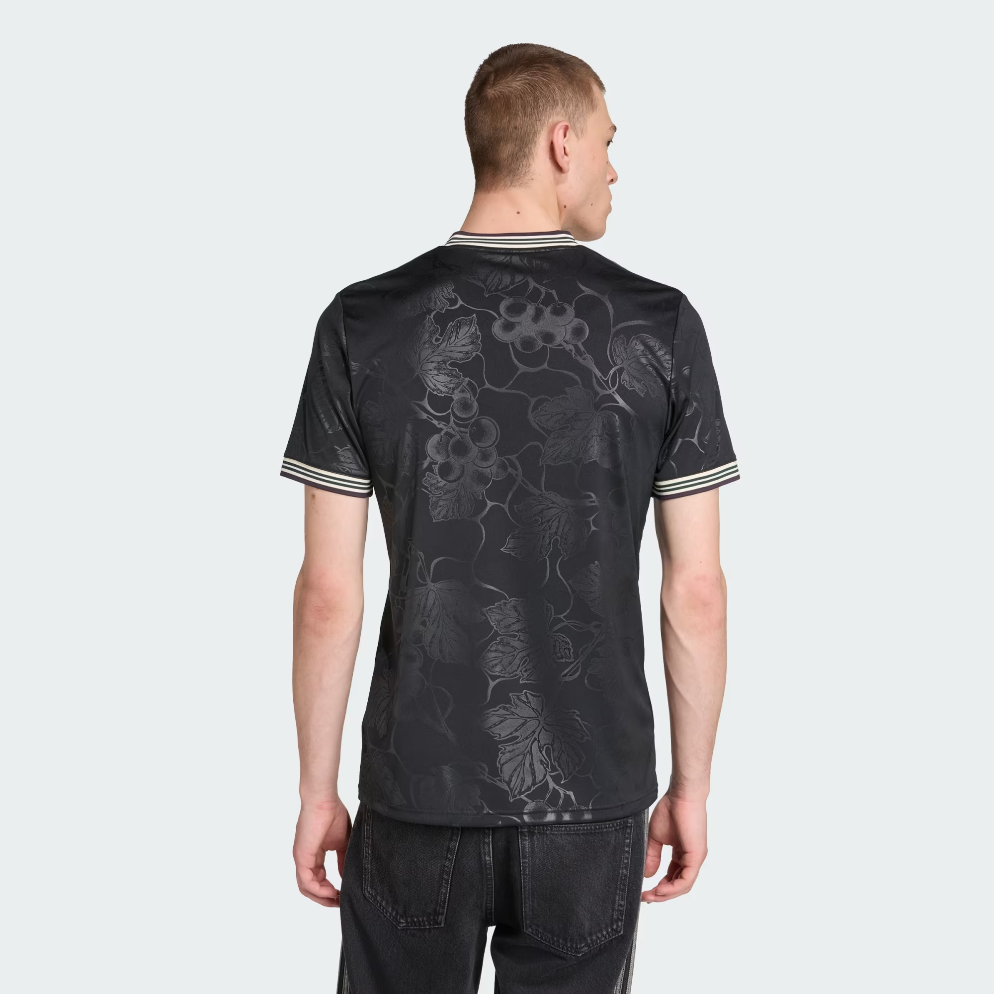  Áo Adidas Juventus 25–26 'Black' 