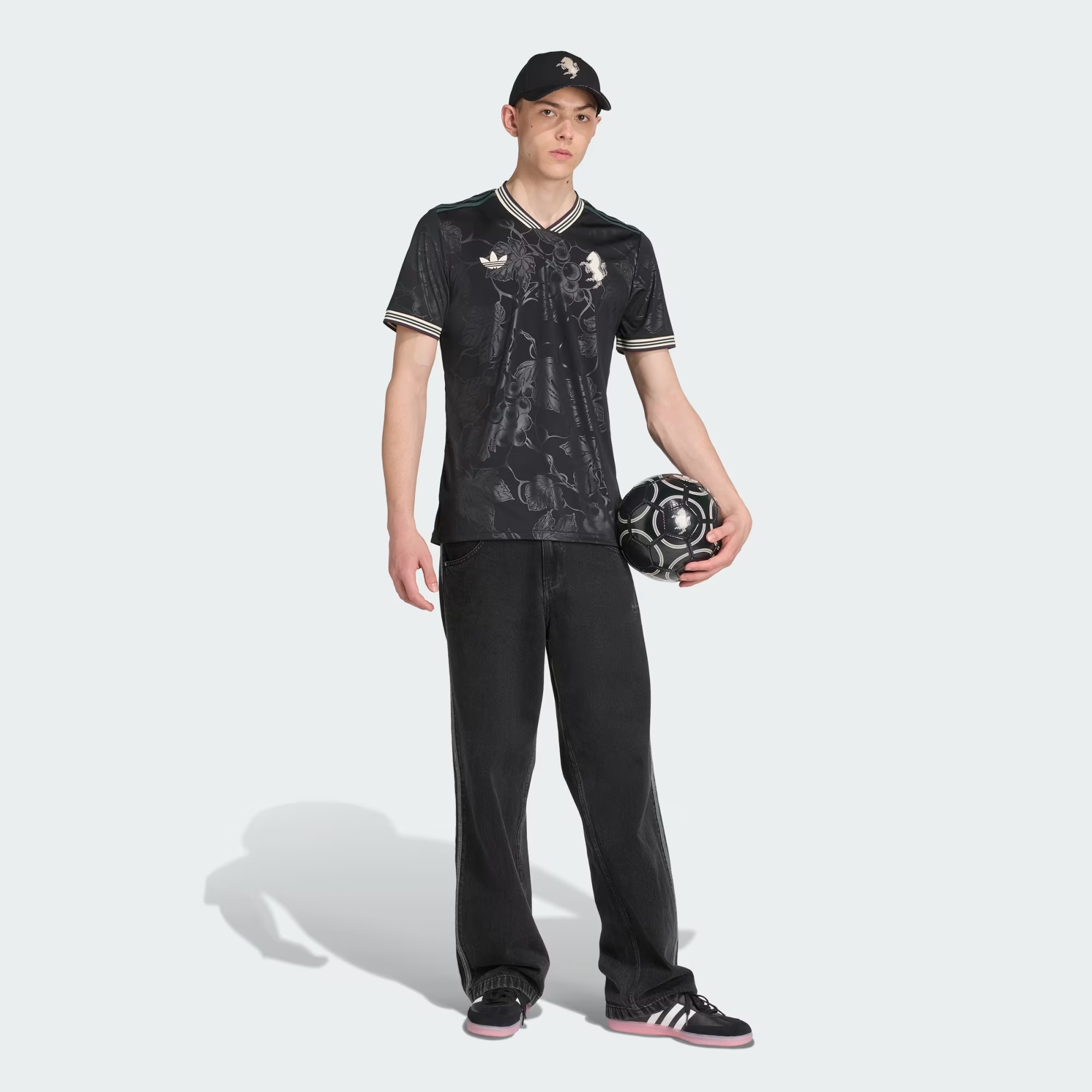  Áo Adidas Juventus 25–26 'Black' 