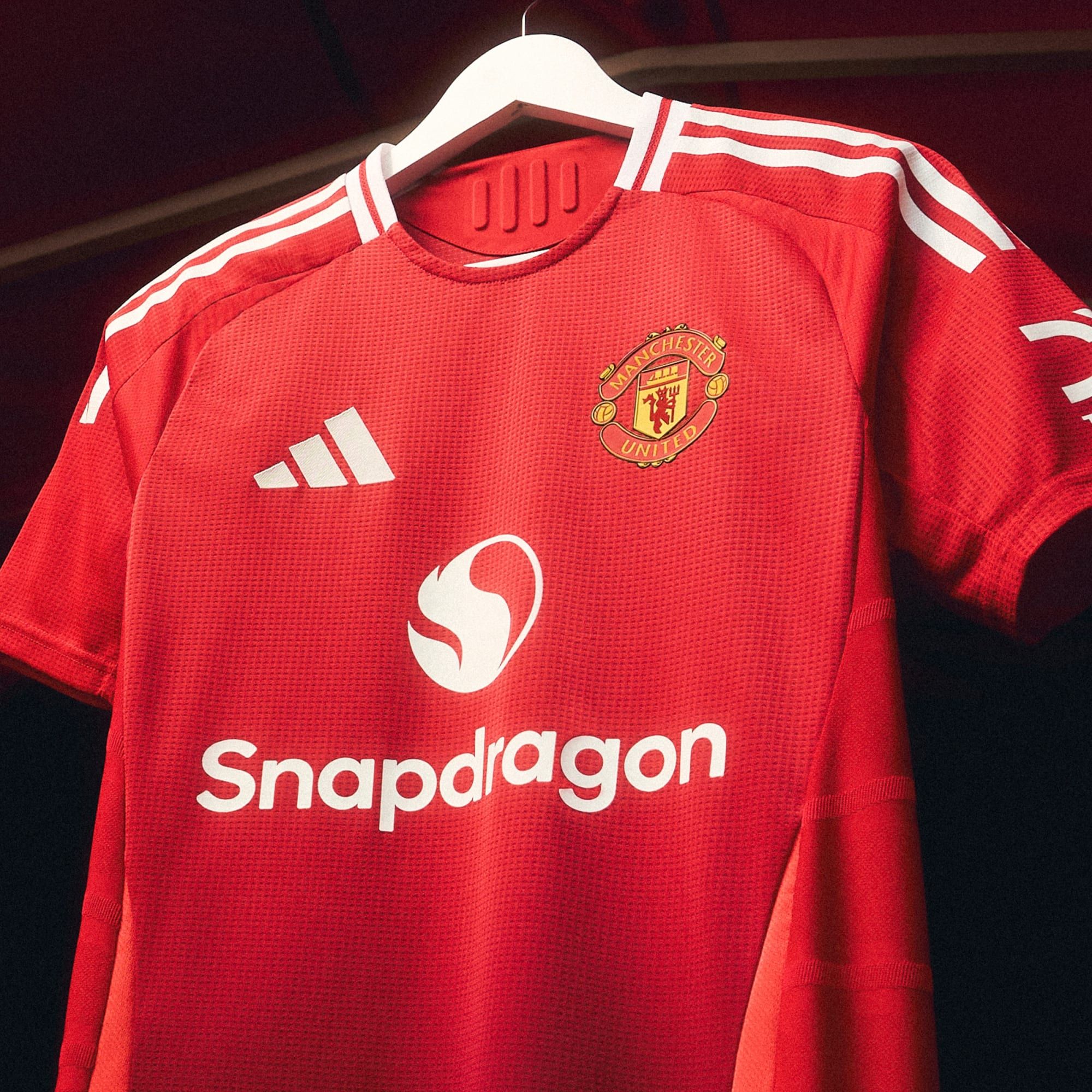  Áo Adidas Manchester United 'Red' 
