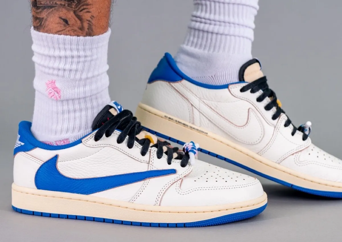  Giày Nike Air Jordan 1 Retro Low OG SP x Travis Scott 'Blue' 