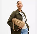  Túi Nữ Coach Kisslock Barrel Bag 'Soul' 