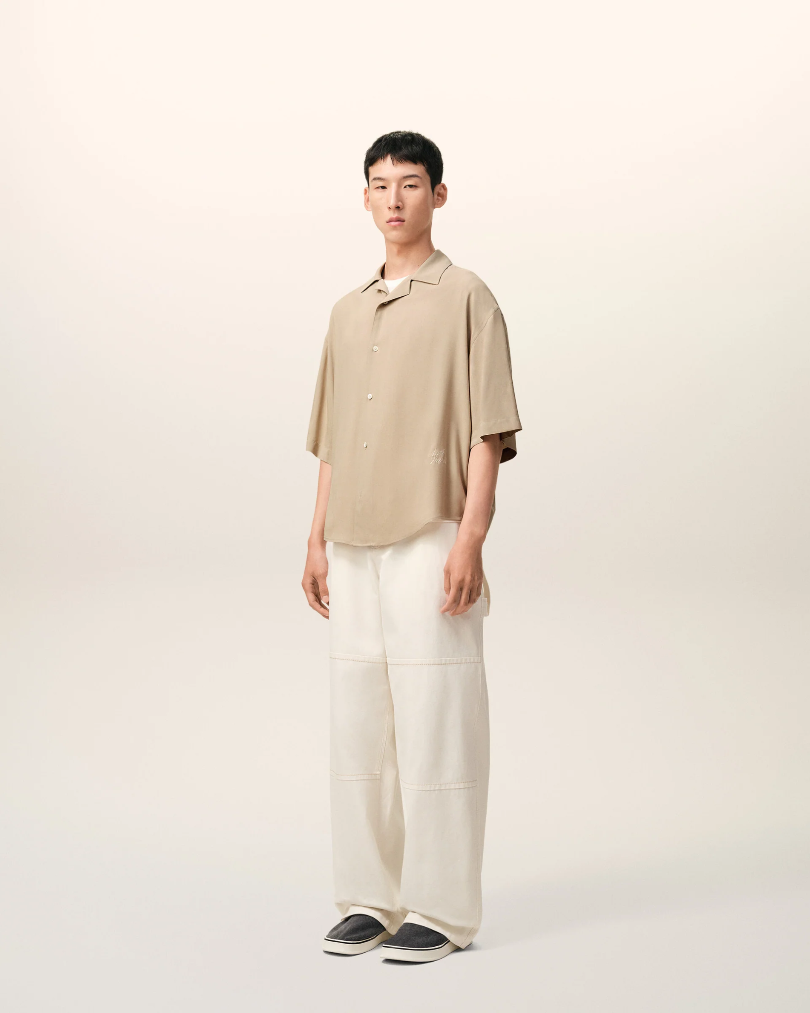 Áo Ami Paris Boxy Short Sleeve Embroidered Shirt 'Beige' 