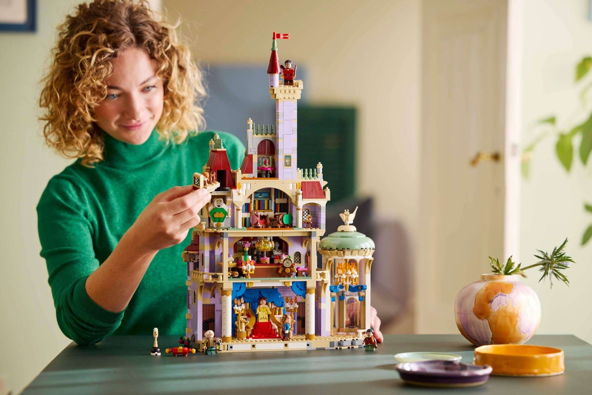  Mô Hình Lego Beauty and the Beast Castle 