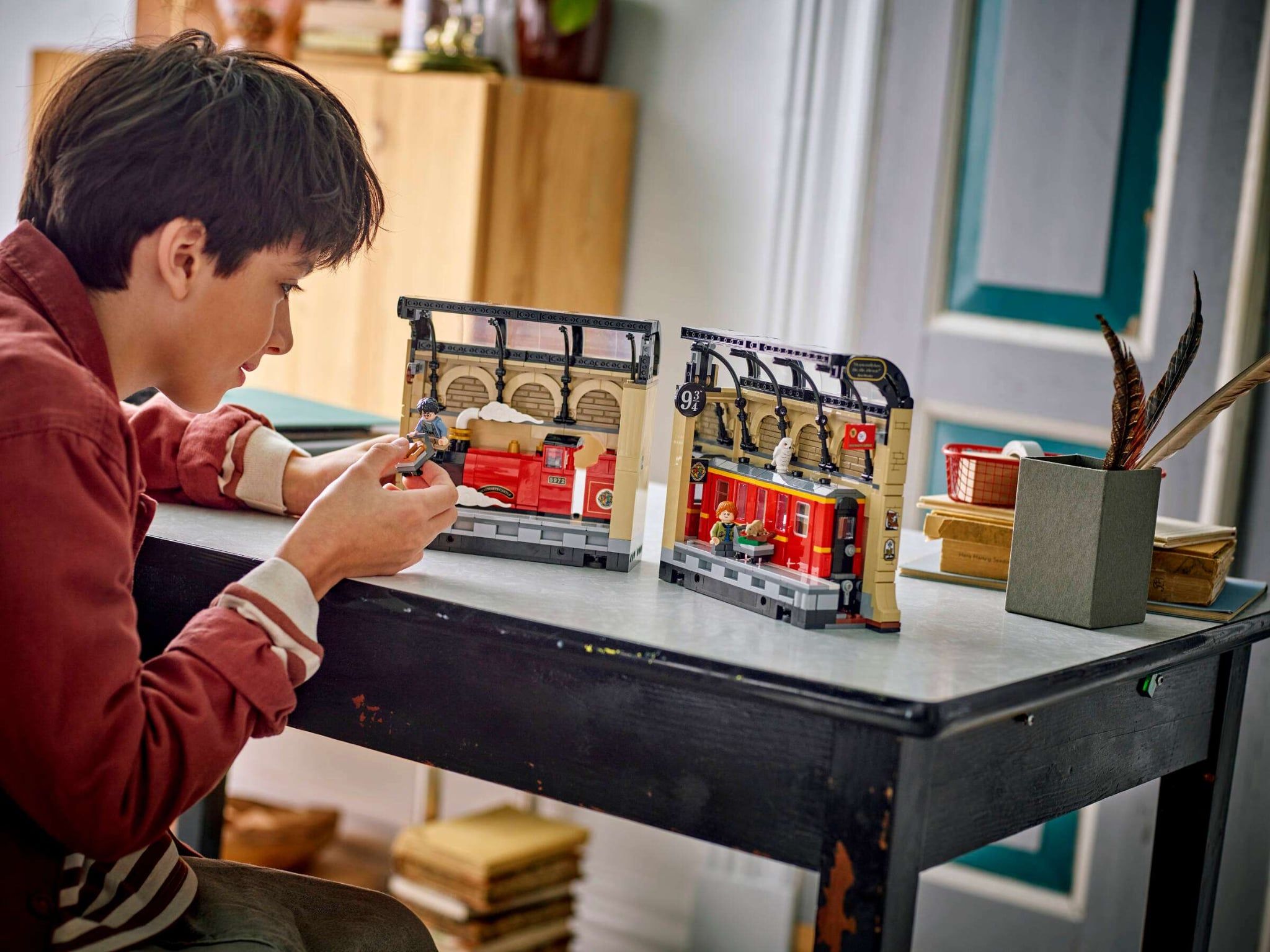  Mô Hình Lego Book Nook: Hogwarts™ Express 