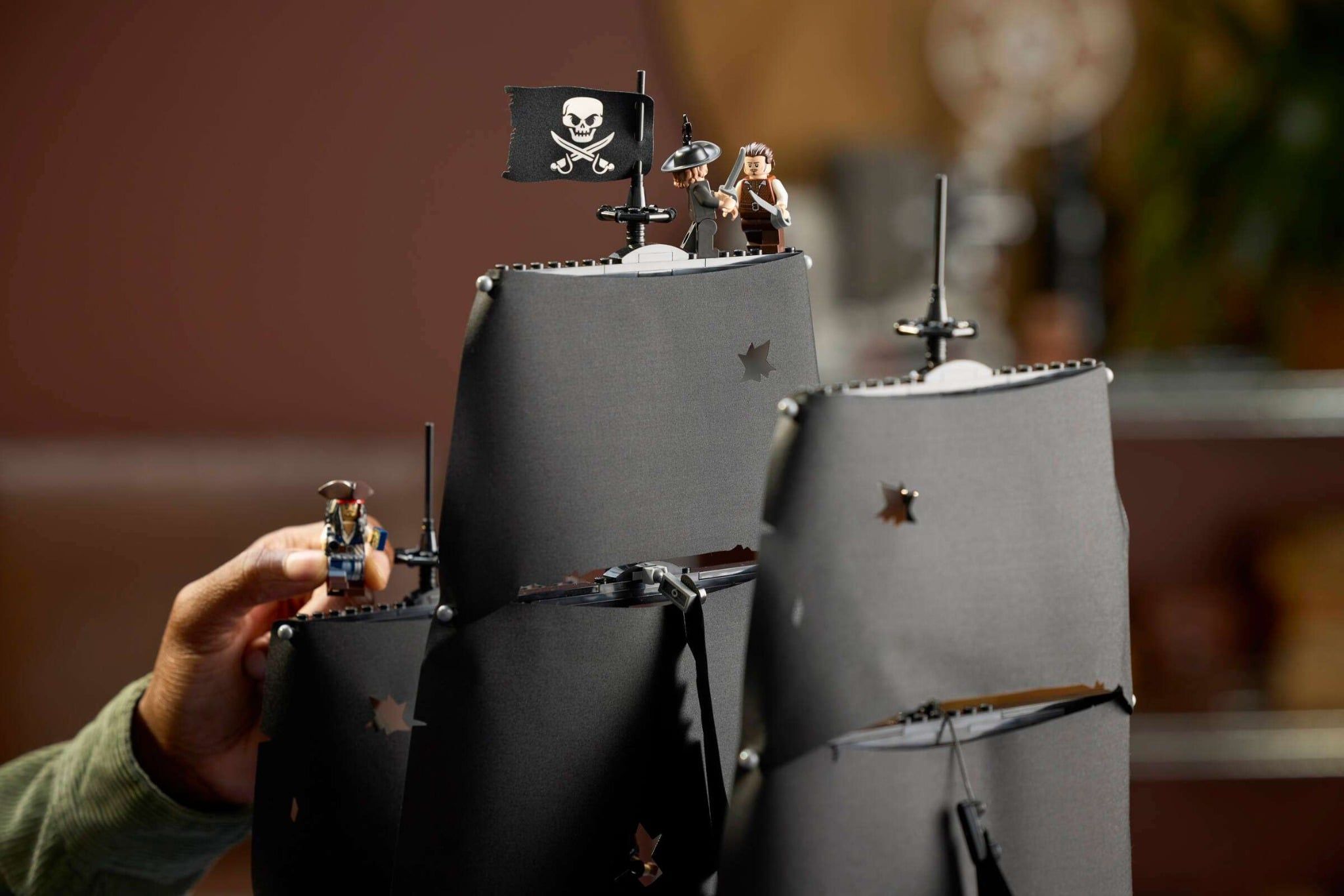  Mô Hình Lego Captain Jack Sparrow's Pirate Ship 