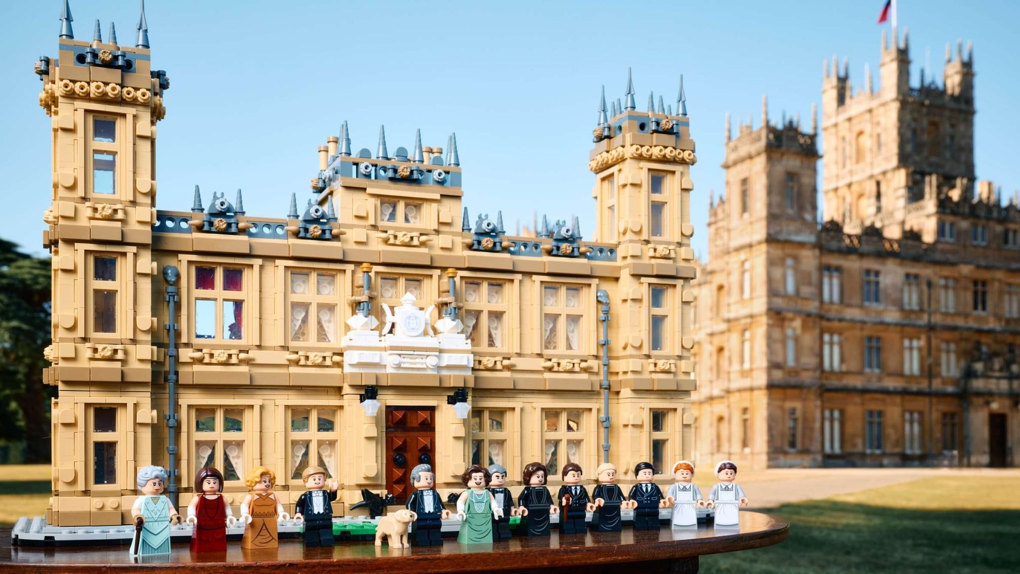  Mô Hình Lego Downton Abbey 