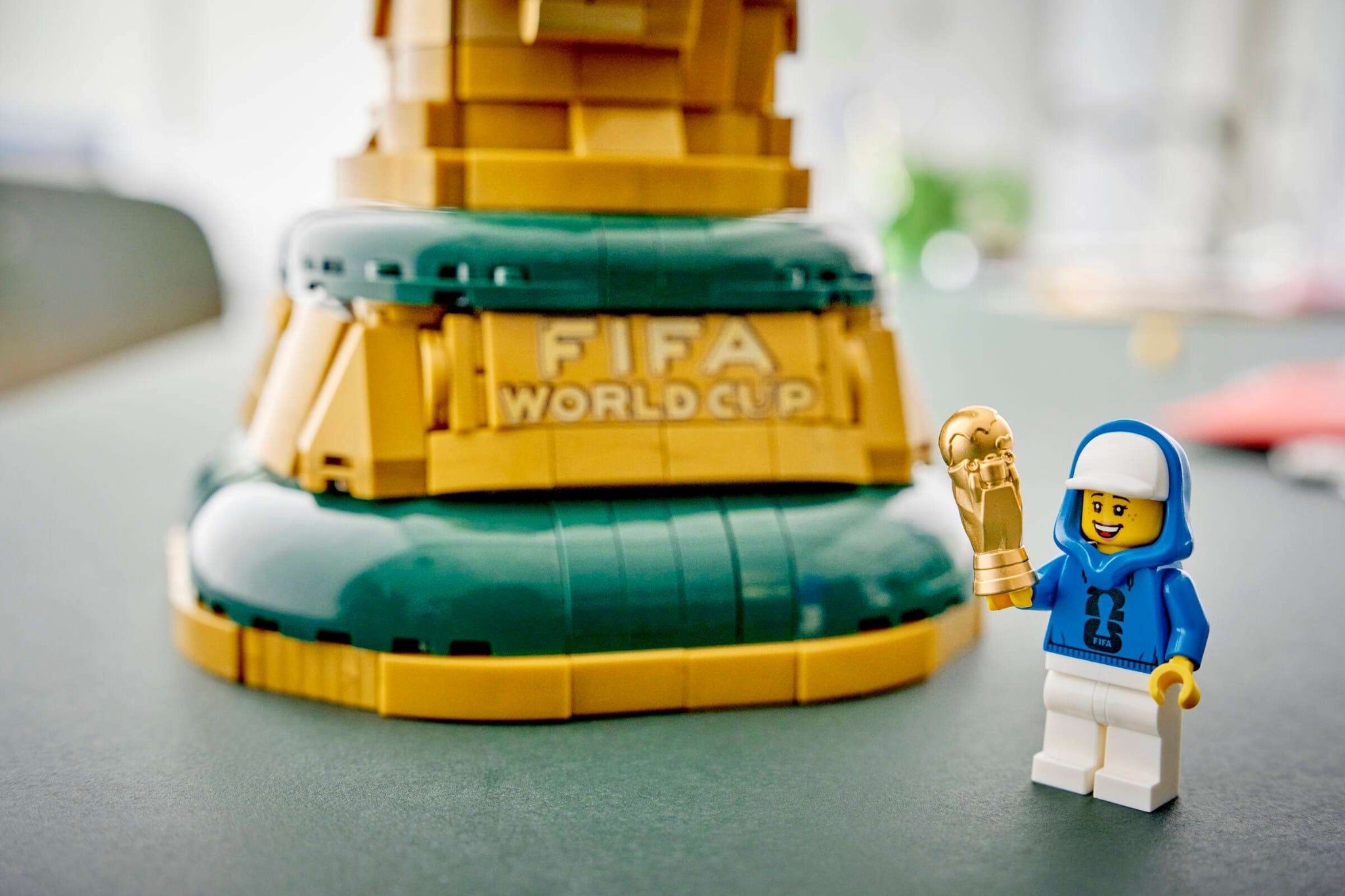  Mô Hình Lego FIFA World Cup™ Official Trophy 