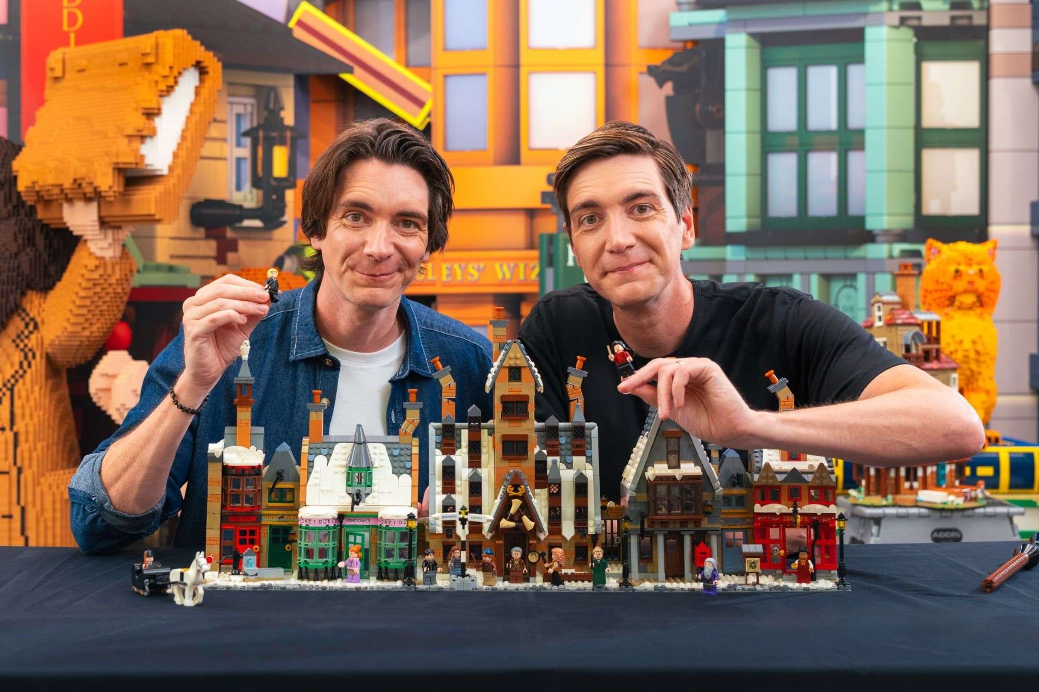  Mô Hình Lego Hogsmeade™ Village – Collectors' Edition 