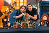  Mô Hình Lego Hogsmeade™ Village – Collectors' Edition 