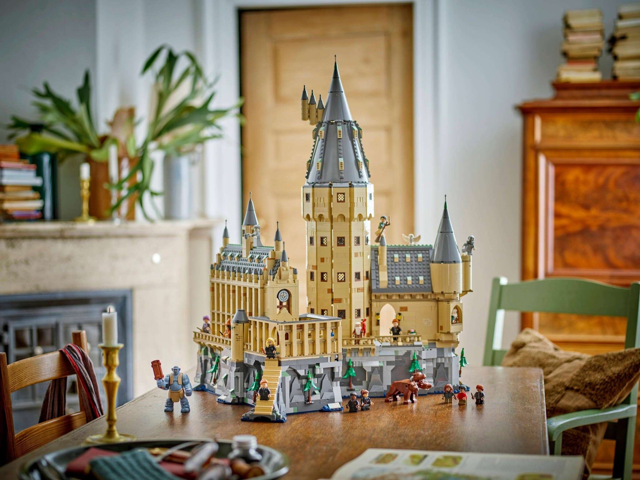  Mô Hình Lego Hogwarts™ Castle: The Main Tower 