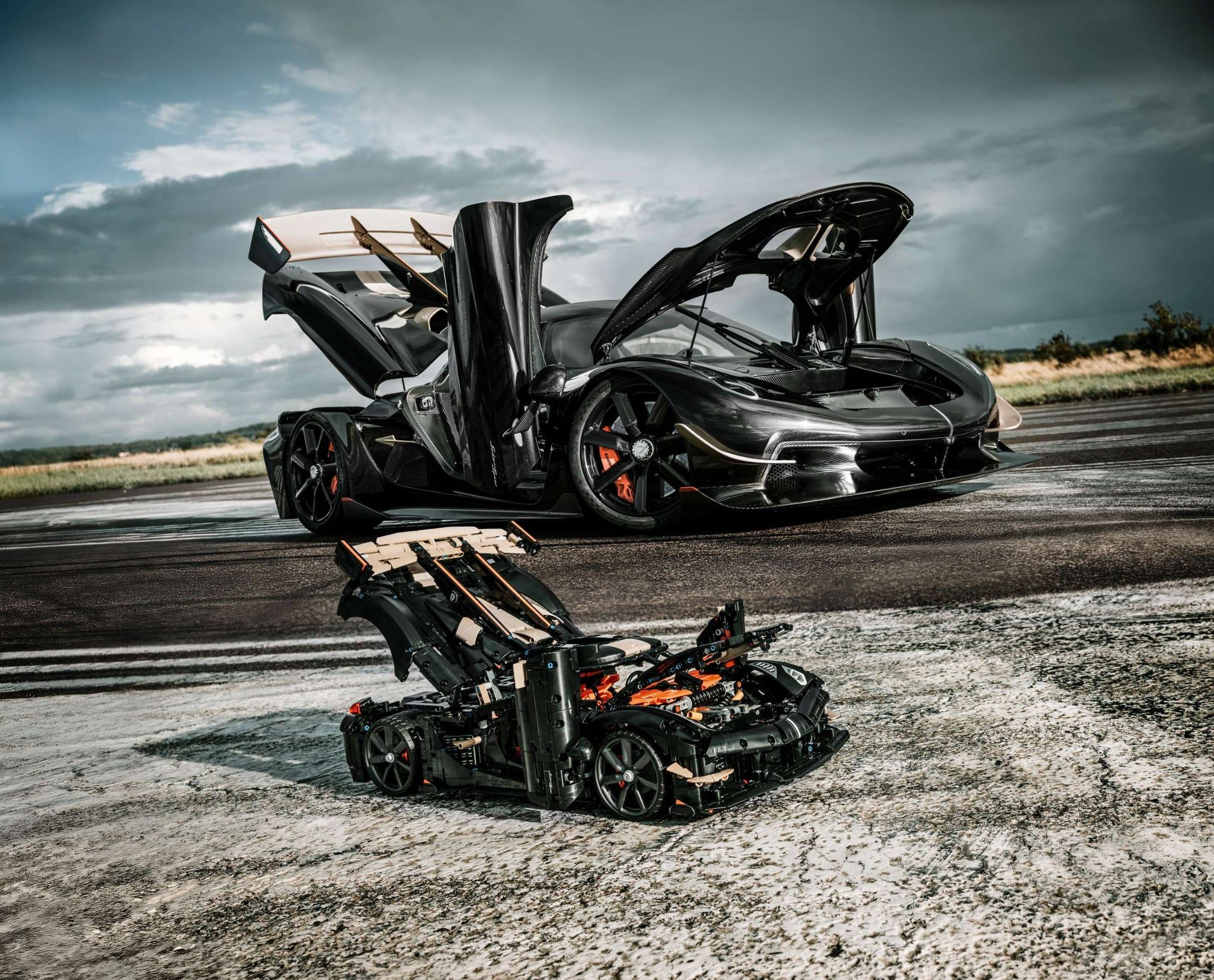  Mô Hình Lego Koenigsegg Sadair's Spear Megacar 