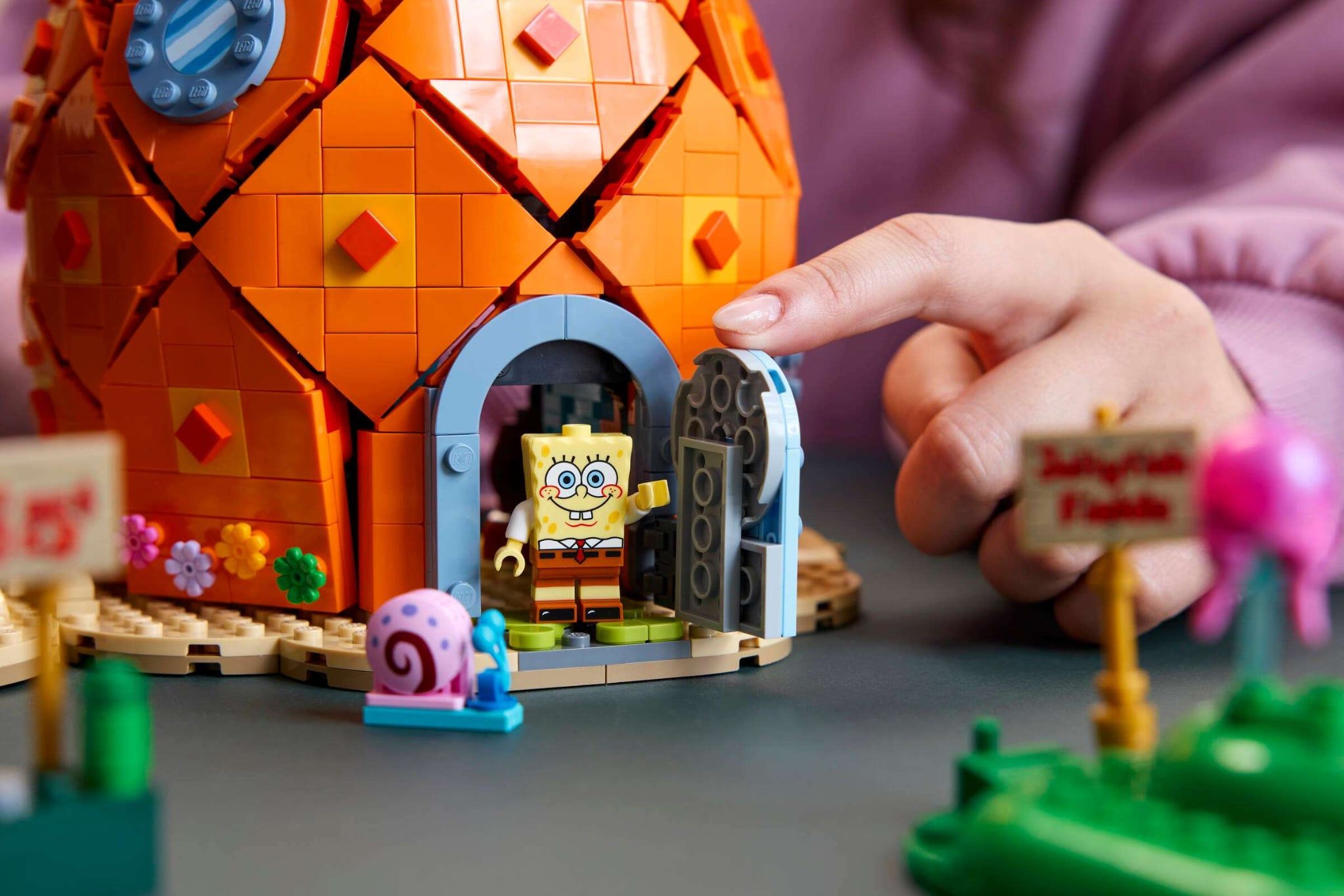  Mô Hình Lego SpongeBob SquarePants: Bikini Bottom 
