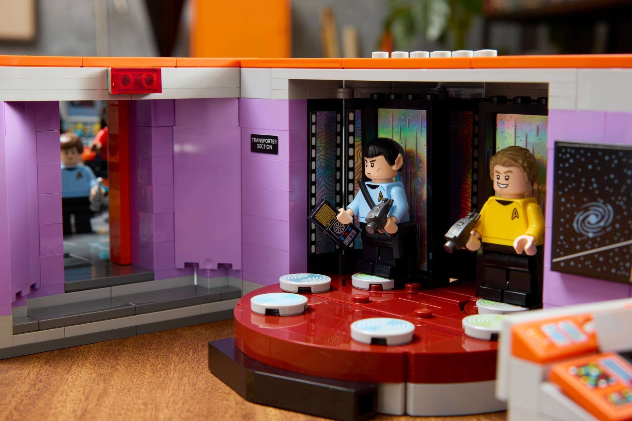  Mô Hình Lego Star Trek: U.S.S. Enterprise NCC-1701™ Bridge 